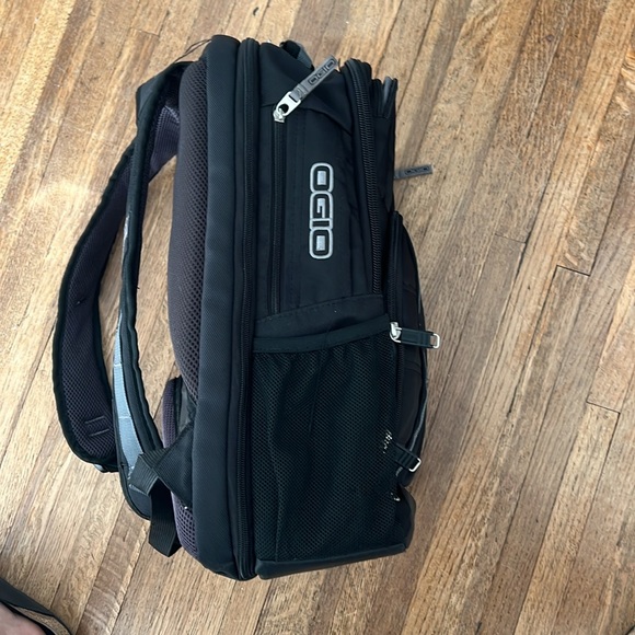 Ogio Laptop Backpack - Picture 4 of 10
